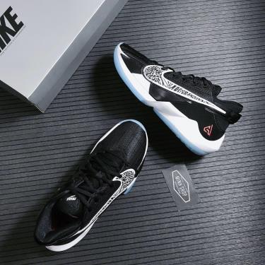 -35% Giày Bóng Rổ Nike Zoom Freak 2 Black White * [CK5424 001]