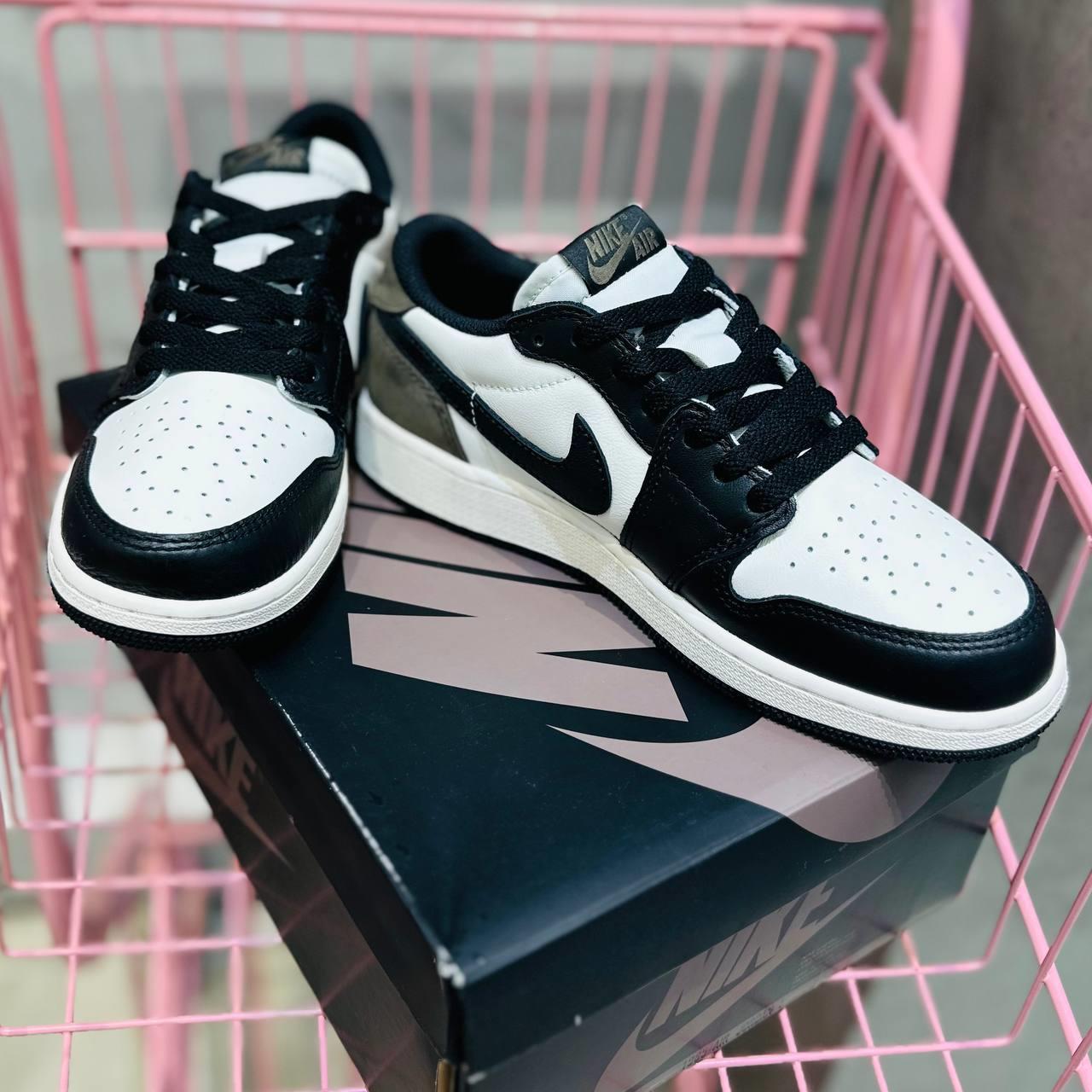 Giày thể thao, Balo thể thao, Nón thể thao, Thương hiệu giày nổi tiếng, Giày Adidas, Giày Nike, Balo Nike, Balo Adidas, Nón Nike, Nón Adidas