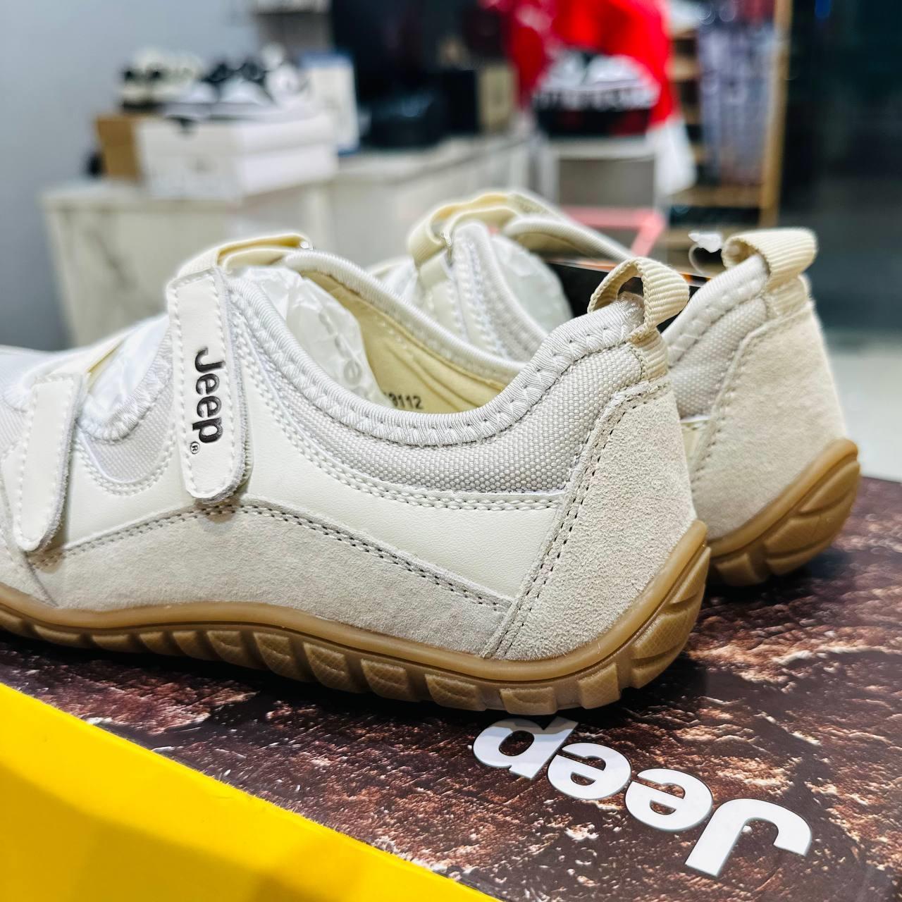Giày thể thao, Balo thể thao, Nón thể thao, Thương hiệu giày nổi tiếng, Giày Adidas, Giày Nike, Balo Nike, Balo Adidas, Nón Nike, Nón Adidas