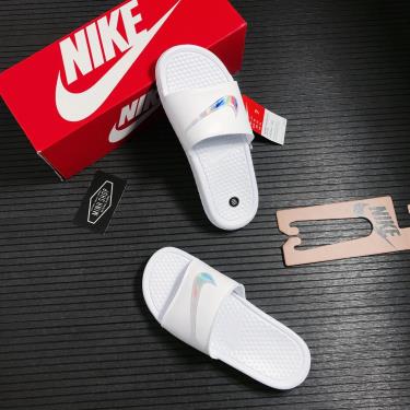 Hàng Chính Hãng Dép Nike Benassi JDI White/Hologram 2021**