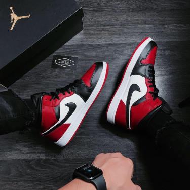 Giày Nike Air Jordan 1 Mid Chicago Black Toe CUST