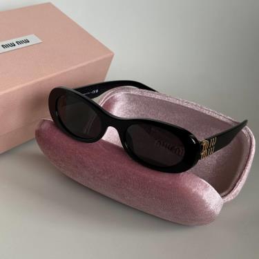 Kính Miu Miu Sunglasses ''Black'' [SMU 06Z 1AB5S0]