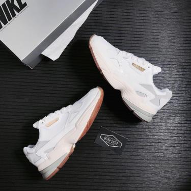 Hàng Chính Hãng Adidas Falcon White/Gum 2021** FV8279 Hàng Chính Hãng Adidas Falcon White/Gum 2021** FV8279