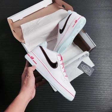 Hàng Chính Hãng Nike Air Force 1 '07 LV8 White Black Flash Crimson Atomic Pink 2021** DD7709 100 Hàng Chính Hãng Nike Air Force 1 '07 LV8 White Black Flash Crimson Atomic Pink 2021** DD7709 100