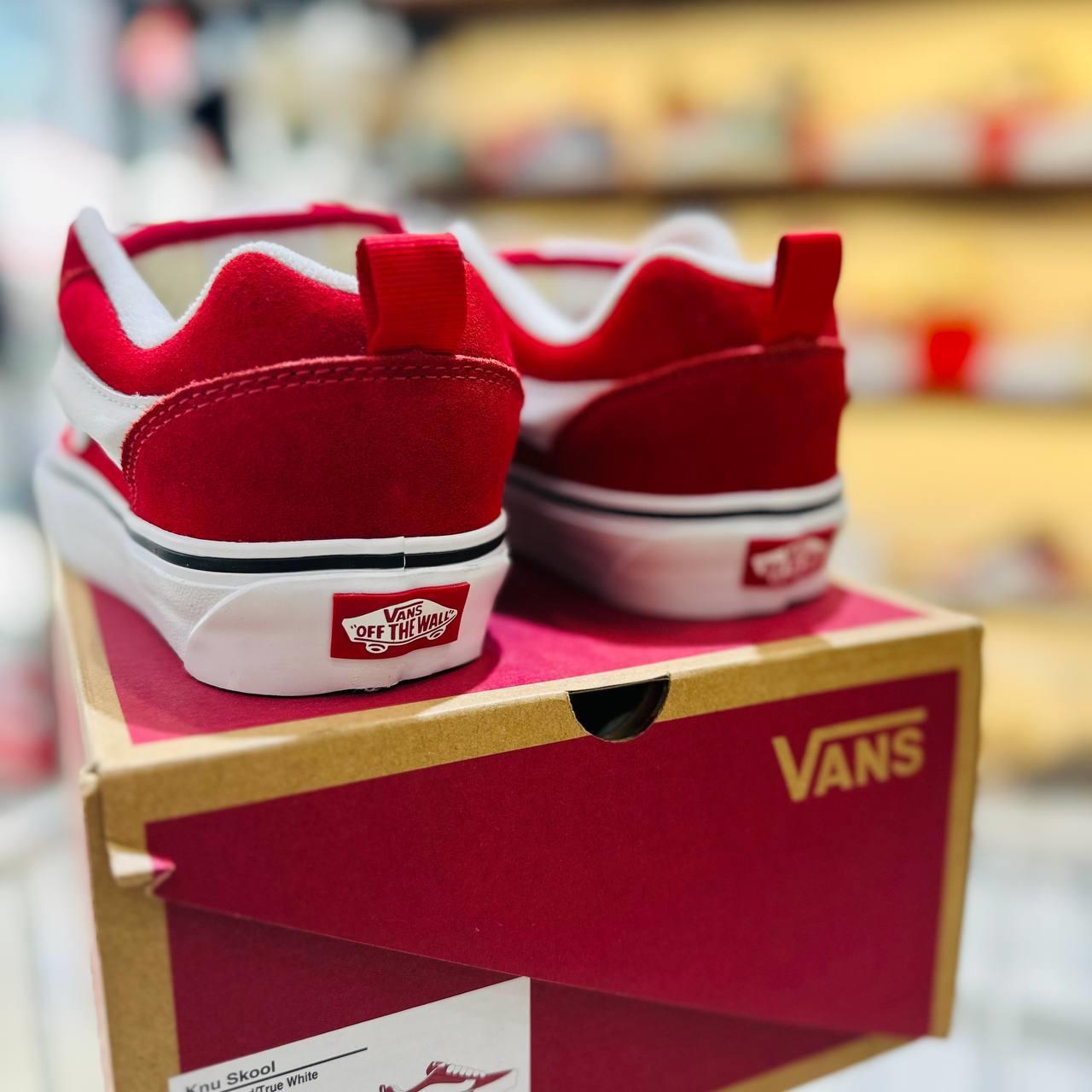 Giày thể thao, Balo thể thao, Nón thể thao, Thương hiệu giày nổi tiếng, Giày Adidas, Giày Nike, Balo Nike, Balo Adidas, Nón Nike, Nón Adidas