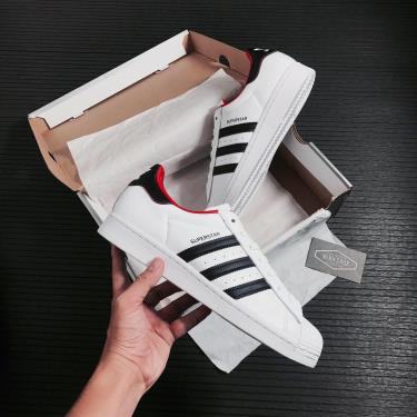 50% Hàng Chính Hãng Adidas Superstar Valentines Day White 2021** 50% Hàng Chính Hãng Adidas Superstar Valentines Day White 2021**