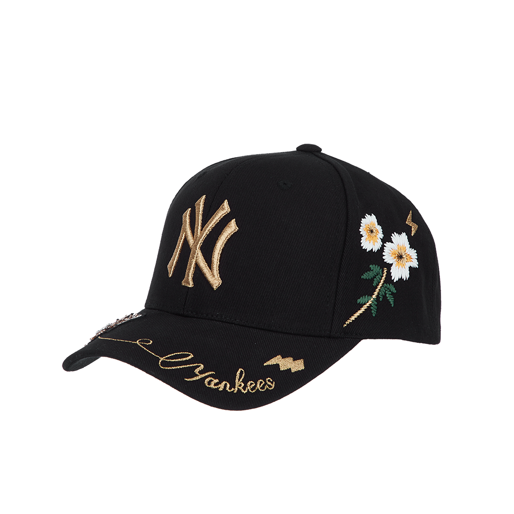 Mlb Yankees bee cap Mens Fashion Watches  Accessories Caps  Hats on  Carousell