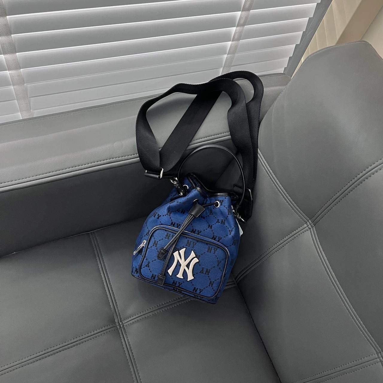 Túi Đeo Chéo MLB Monogram Diamond Jacquard Mini Bucket Bag New York Yankees  Blue 3ABMS022N-50NYL
