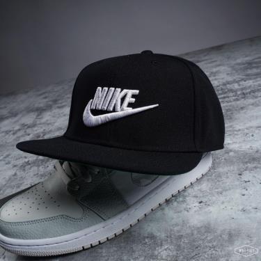 Nón Nike Futura Snapback In Black **