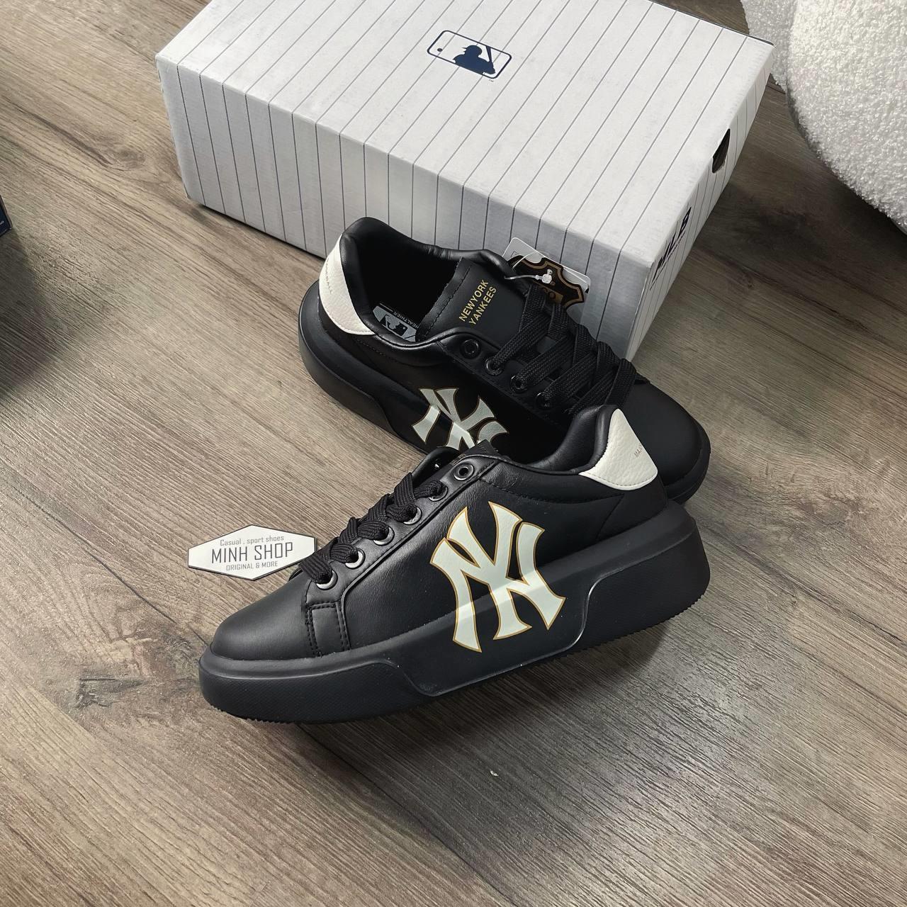 MLB Chunky Classic New York Yankees Shoes Sneakers Black 3ASXXA11N-50BKS US  5-11