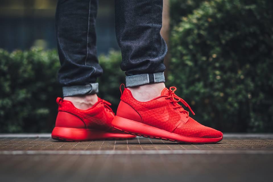 NIKE Roshe One Hyperfuse All Red