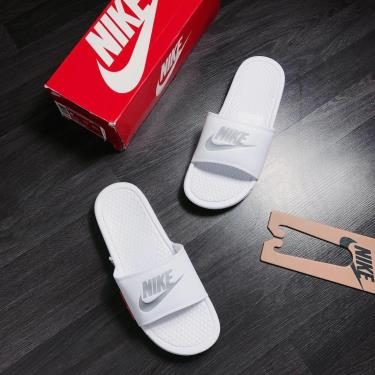nike benassi 2020
