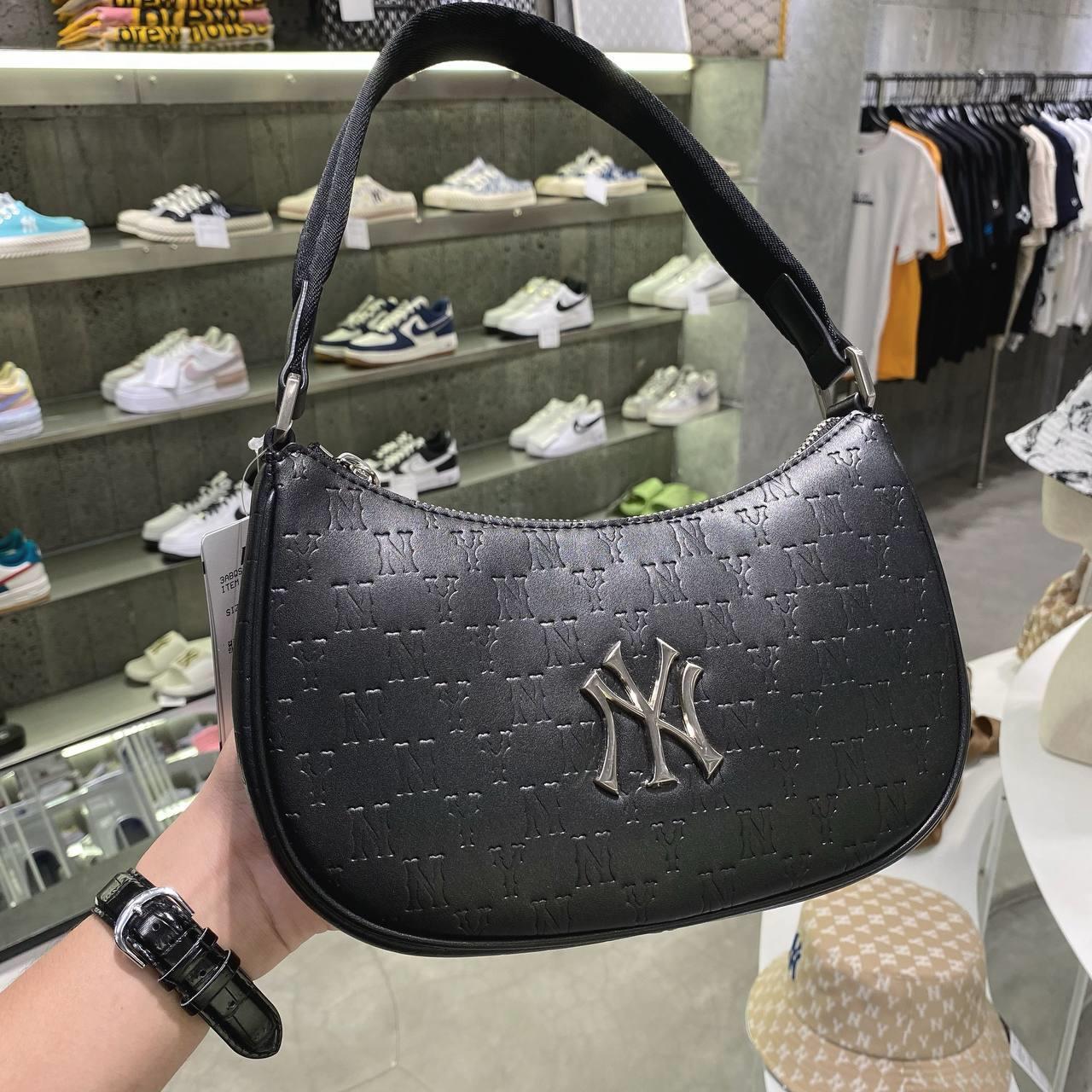 MLB SHOULDER BAG NEW FOR SALE Fesyen Wanita Tas  Dompet di Carousell