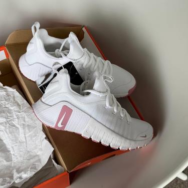 Giày Nike Free Metcon 6 ‘White & Elemental Pink’ [FJ7126 106]