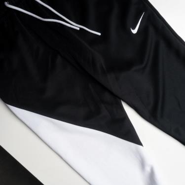 ONLY 250K Quần Nike Sportswear Swoosh Trousers Black/White *