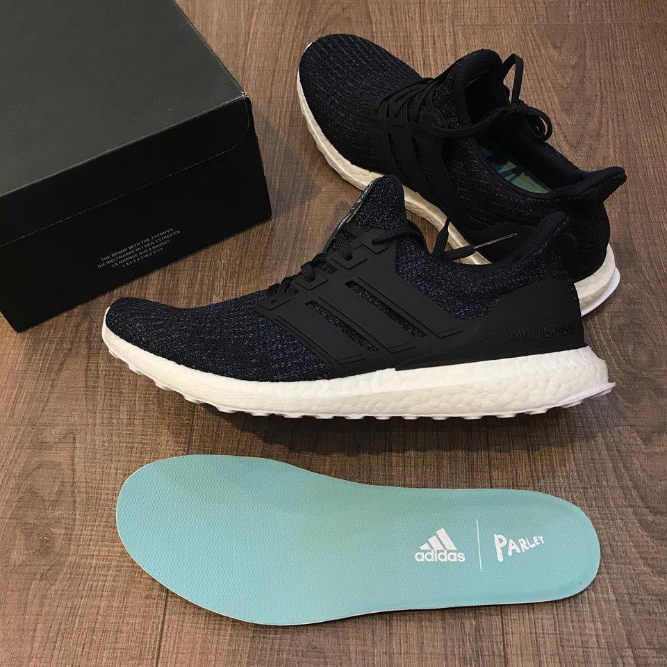 Adidas ultra boost 2018 giá sale