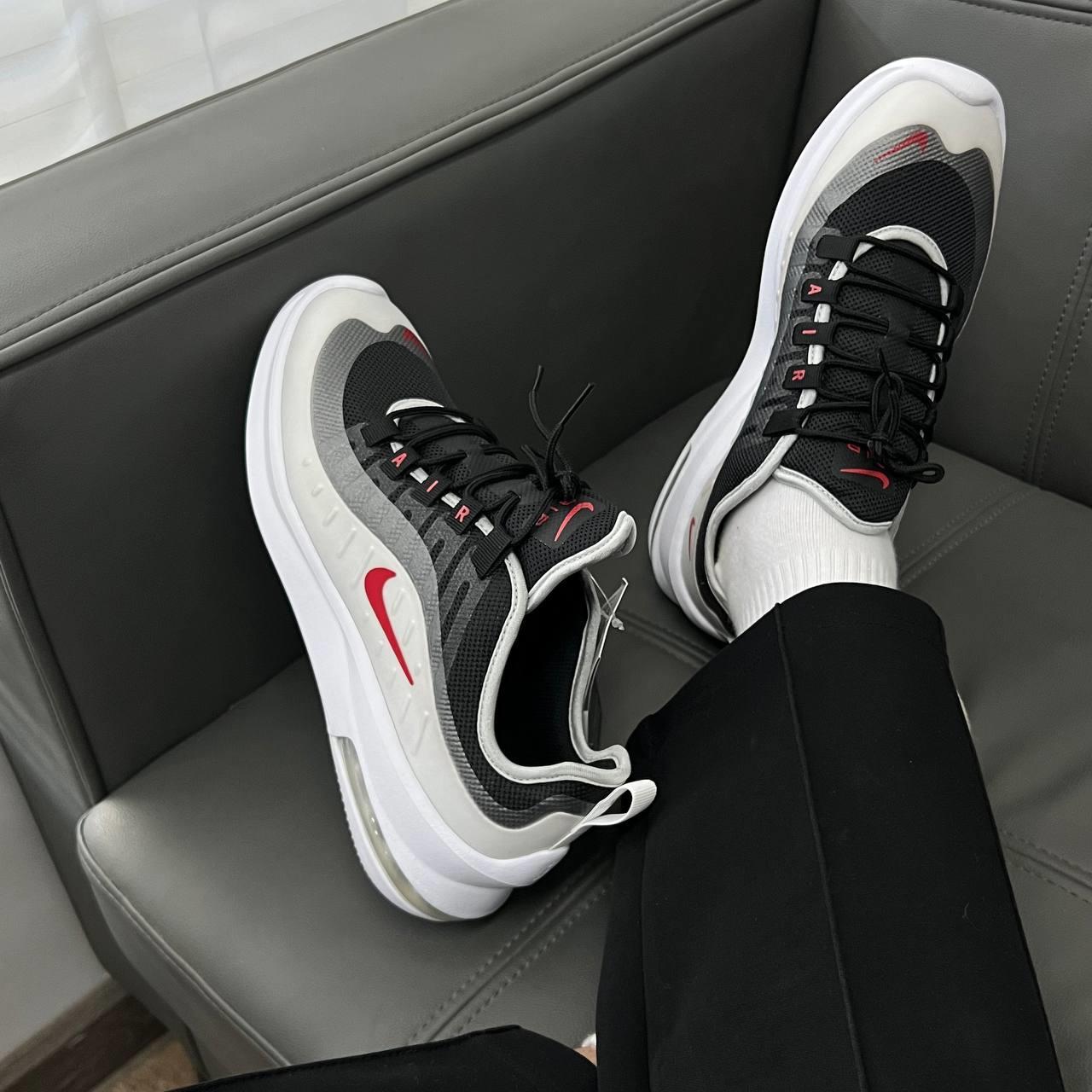 Nike air max sale axis black and red