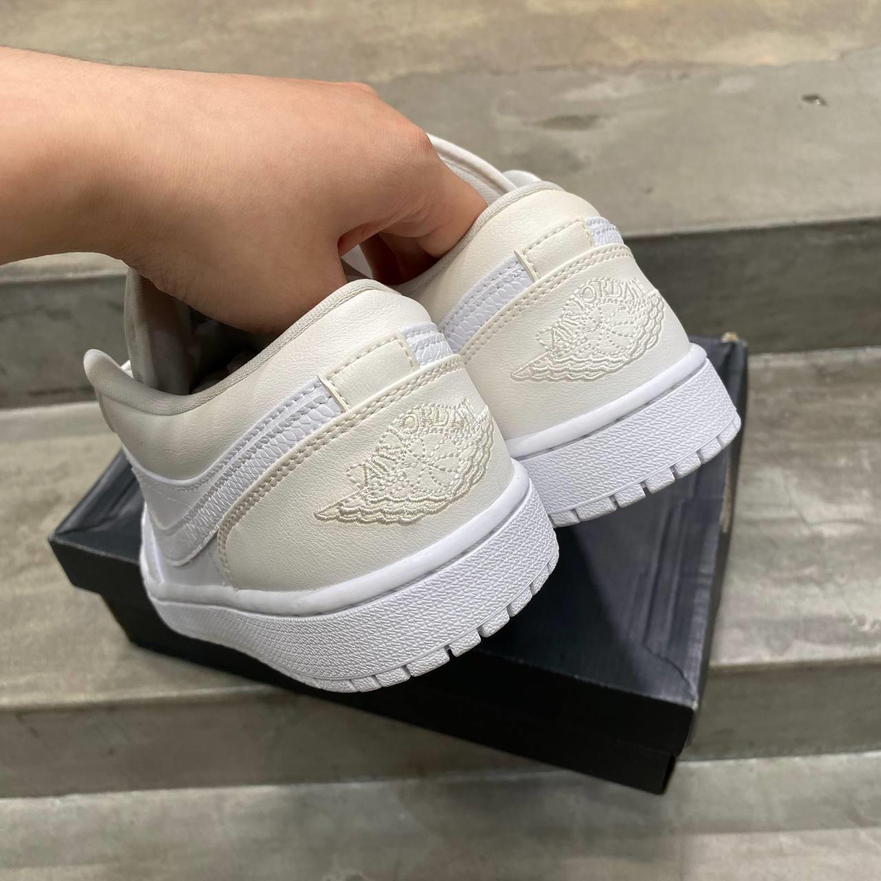 nike ao9944 111