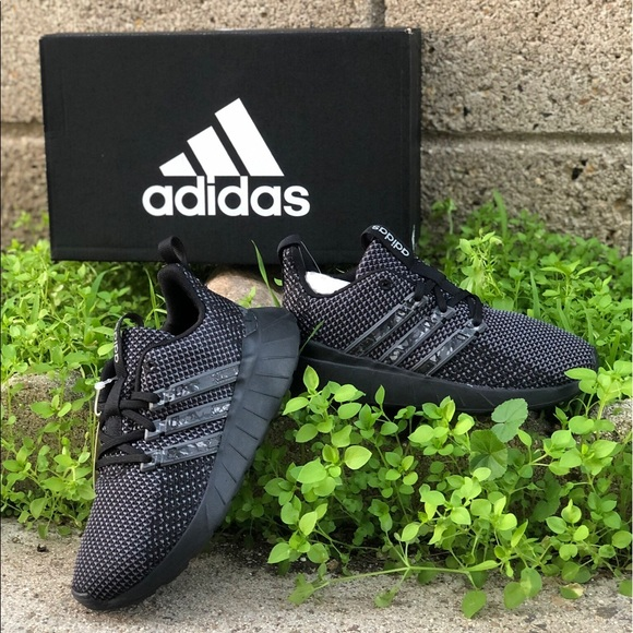 Adidas questar flow store boys