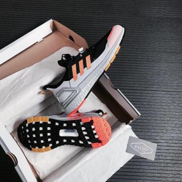 Hàng Chính Hãng Adidas Ultra Boost Winter.Rdy 'Black Signal Orange' 2020** V Hàng Chính Hãng Adidas Ultra Boost Winter.Rdy 'Black Signal Orange' 2020** V