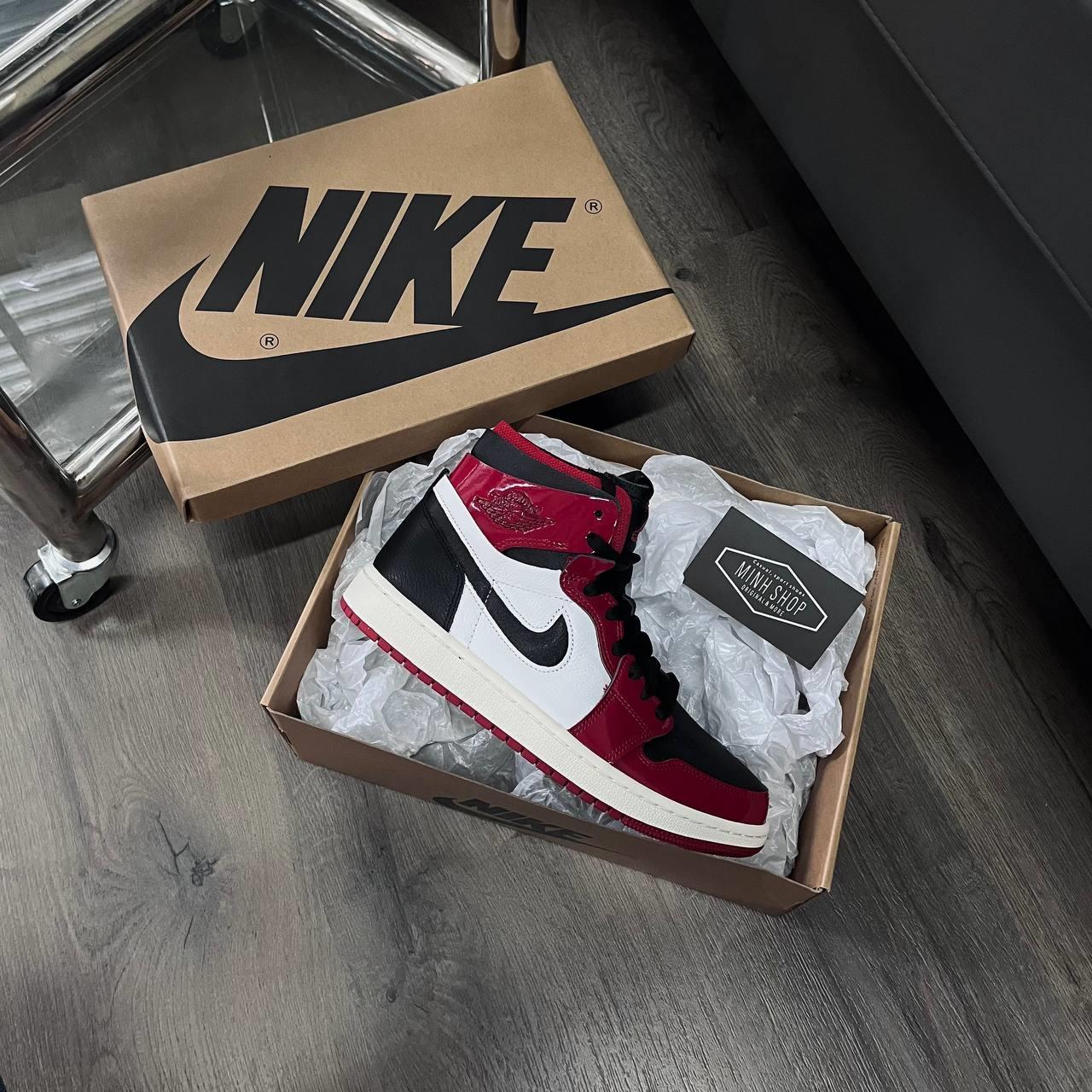 Minhshop.vn - Giày Nike Jordan 1 High Zoom Air CMFT Patent Chicago