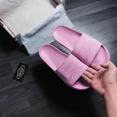 Hàng Chính Hãng Dép Reebok Classic Slide Pink 2021** FW4077 hang-chinh-hang-dep-reebok-classic-slide-pink-2021-fw4077
