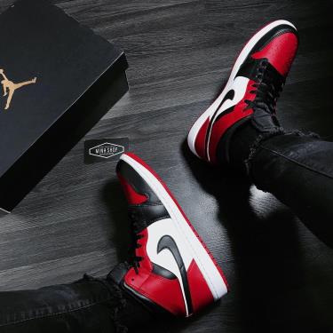 Giày Nike Air Jordan 1 Mid Chicago Black Toe CUST