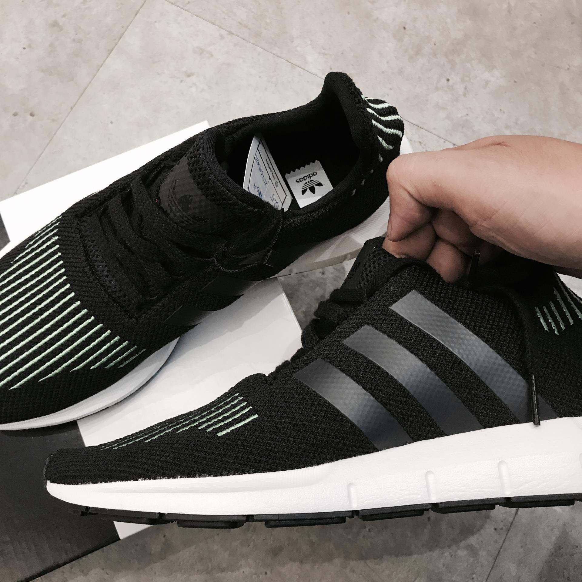 adidas original swift run green