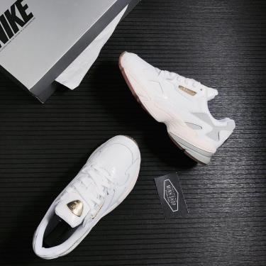 Hàng Chính Hãng Adidas Falcon White/Gum 2021** FV8279 Hàng Chính Hãng Adidas Falcon White/Gum 2021** FV8279
