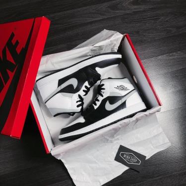 SALE -1xxx   Giày Nike Air Jordan 1 Mid White Shadow ** [O] BEST DEAL 14H [554724 073]
