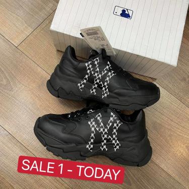 Sale~~ Only 1 ** Hàng Chính Hãng MLB New York Bigball Chunky Monogram Black 2021** sale--only-1-hang-chinh-hang-mlb-new-york-bigball-chunky-monogram-black-2021
