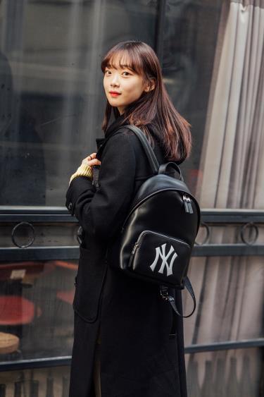 Hàng Chính Hãng Balo MLB New York Yankees Black 2021** Hàng Chính Hãng Balo MLB New York Yankees Black 2021**