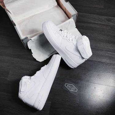white mid air force 1