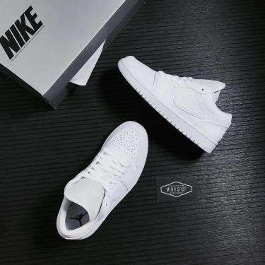 📤 HOT 📤 Hàng Chính Hãng Nike Air Jordan 1 Low 'Triple White' 2021** AO9944 111 📤 HOT 📤 Hàng Chính Hãng Nike Air Jordan 1 Low 'Triple White' 2021** AO9944 111