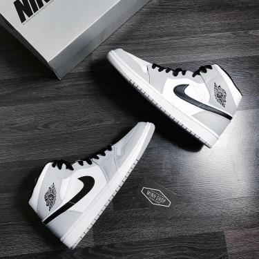 Giày Nike Air Jordan 1 Mid 'Light Smoke Grey' (M) [554724 092]
