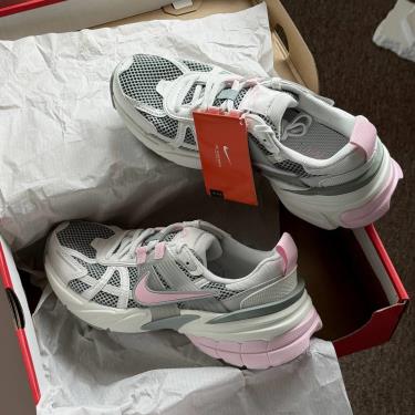 giày thể thao chính hãng, giày nike chính hãng, giày adidas chính hãng, giày newbalance chính hãng, giày converse chính hãng, giày puma chính hãng, giày vans chính hãng, giày asics chính hãng, giày everlast chính hãng, nước hoa chính hãng, ba lô, dép, dép quai ngang