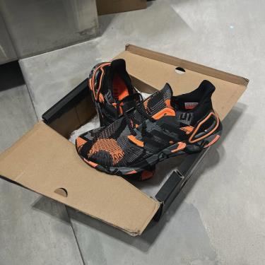 Gìày Adidas Ultra Boost 6.0  'Geometric Pack - Black Signal Orange'