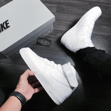white mid air force 1