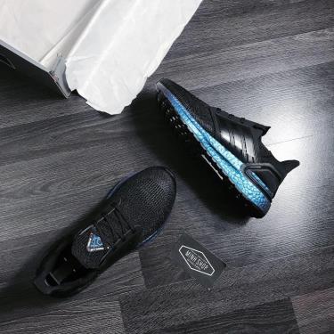 ''FLASH DEAL 50%~ '' Hàng Chính Hãng Adidas Ultra Boost 6.0 Black /Hologram J 2020**