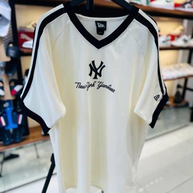 Áo Thun New Era NY cổ V Kem 15488842